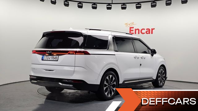 Kia CARNIVAL Gasoline 9-Seater Signature купить на сайте DeffCars