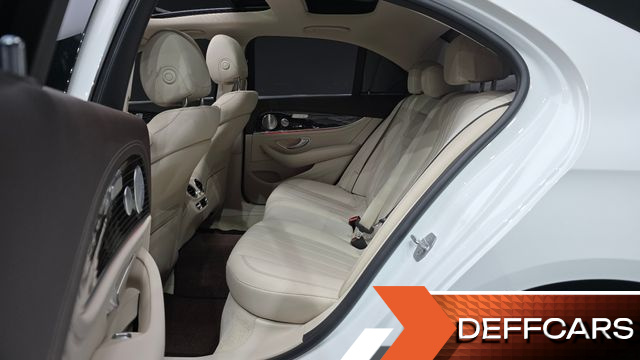 Mercedes E-CLASS E400 4MATIC Exclusive купить на сайте DeffCars