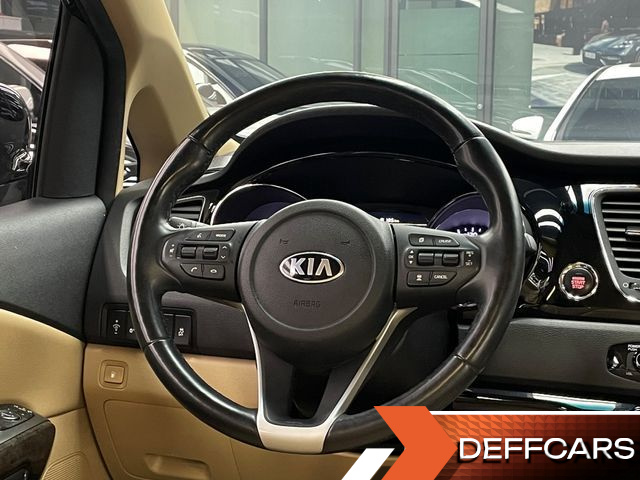 Kia CARNIVAL 7-Seater Hi-Limousine President купить на сайте DeffCars