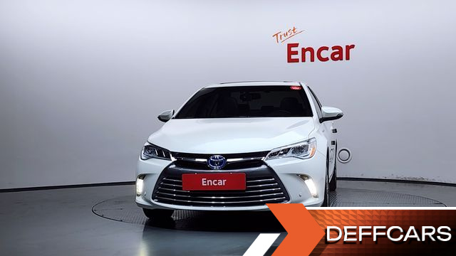 Toyota CAMRY Hybrid XLE купить на сайте DeffCars