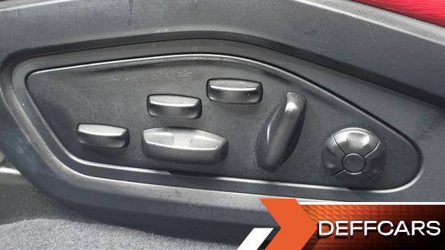 Porsche TAYCAN 4S купить на сайте DeffCars