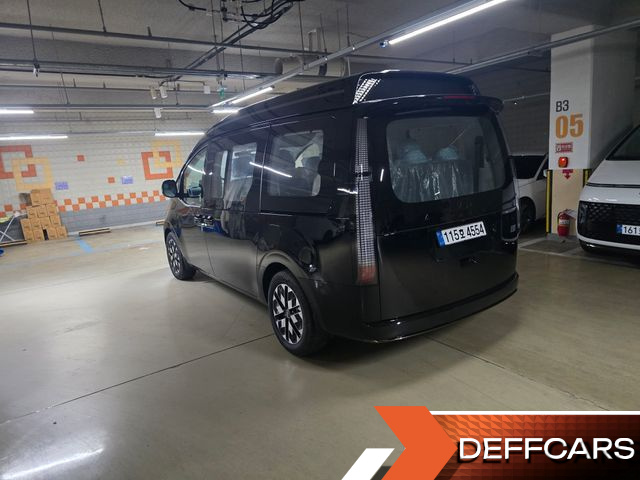 Hyundai STARIA 4WD Lounge 9-Seater Limousine купить на сайте DeffCars
