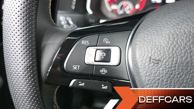 Volkswagen JETTA 1.4 TSI Premium купить на сайте DeffCars
