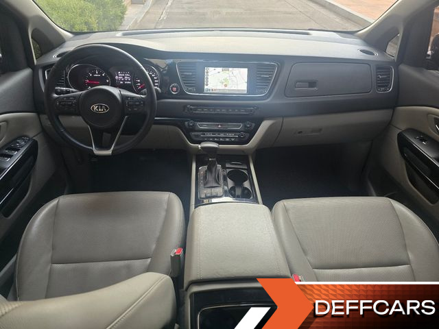 Kia CARNIVAL 9-seater Prestige купить на сайте DeffCars