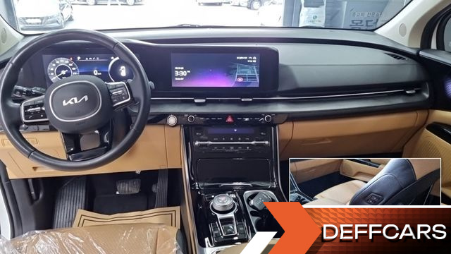 Kia CARNIVAL 9-Seater Signature купить на сайте DeffCars