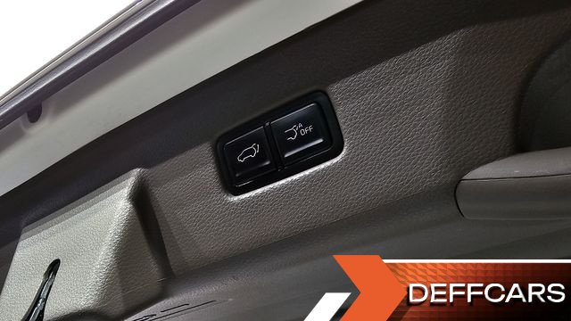 Kia CARNIVAL Gasoline 9-Seater Hi-Limousine Signature купить на сайте DeffCars