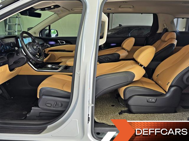 Kia CARNIVAL 9-Seater Signature купить на сайте DeffCars