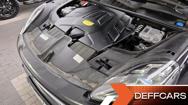 Porsche CAYENNE 3.0 купить на сайте DeffCars