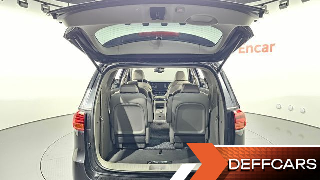 Kia CARNIVAL 9-Seater Noblesse Special купить на сайте DeffCars
