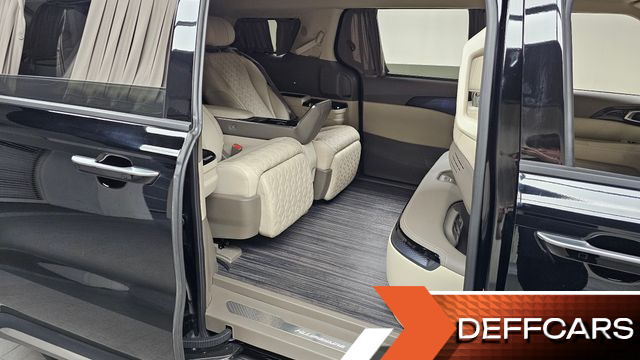 Kia CARNIVAL Gasoline 4-Seater Hi Limousine Signature купить на сайте DeffCars