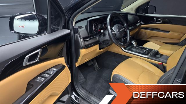 Kia CARNIVAL 9-Seater Prestige купить на сайте DeffCars