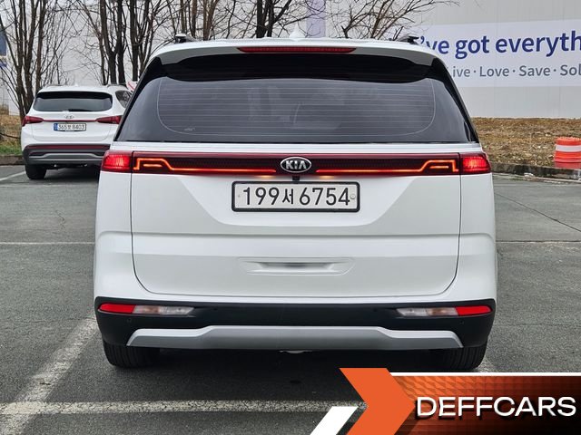 Kia CARNIVAL 9-Seater Prestige купить на сайте DeffCars