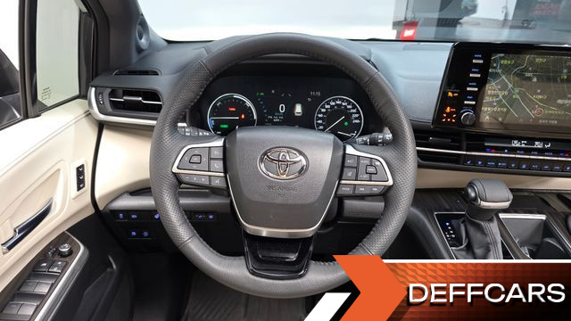 Toyota SIENNA 2.5 Hybrid AWD купить на сайте DeffCars