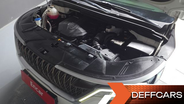 Kia CARNIVAL 9-Seater Prestige купить на сайте DeffCars