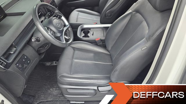 Hyundai STARIA L3.5 Cargo 5-Seater Modern купить на сайте DeffCars