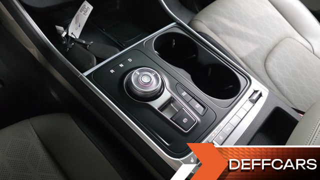 Kia CARNIVAL HEV 9 seater Prestige купить на сайте DeffCars