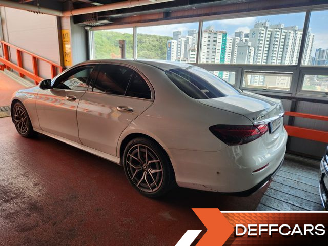 Mercedes E-CLASS E220d 4MATIC AMG Line купить на сайте DeffCars