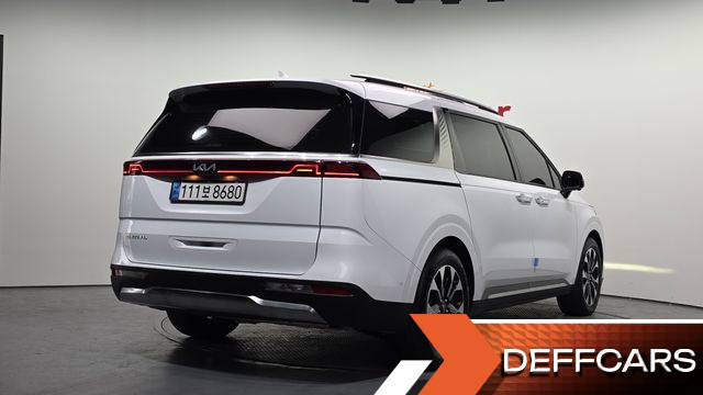 Kia CARNIVAL 7-Seater Signature купить на сайте DeffCars
