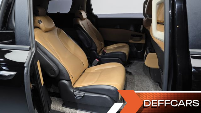 Kia CARNIVAL 9-Seater Prestige купить на сайте DeffCars