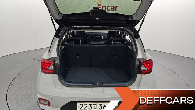 Hyundai VENUE 1,6 Premium купить на сайте DeffCars