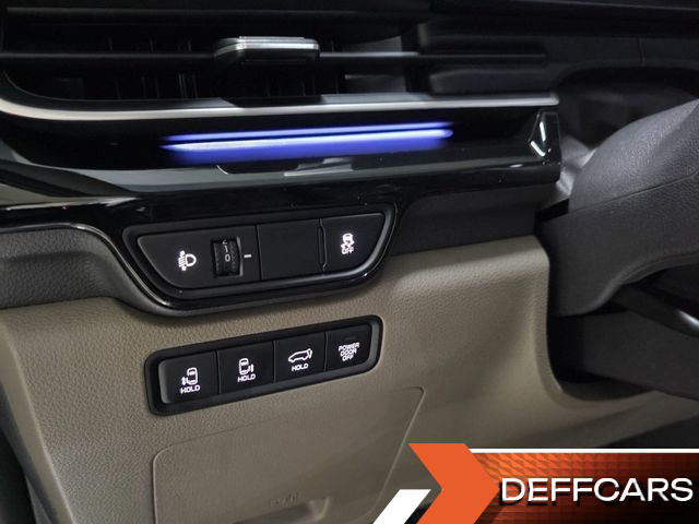 Kia CARNIVAL 9-Seater Gravity купить на сайте DeffCars