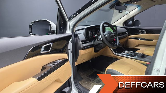 Kia CARNIVAL 9-Seater Noblesse купить на сайте DeffCars