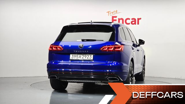 Volkswagen TOUAREG 3.0 TDI R-Line купить на сайте DeffCars