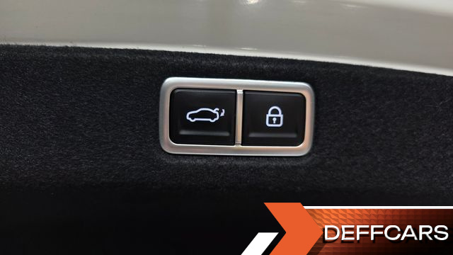Hyundai GRANDEUR 2,5 Gasoline 2WD Premium купить на сайте DeffCars