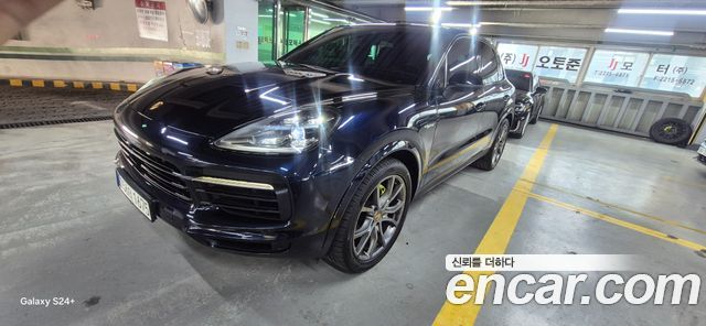 Porsche CAYENNE 3.0 E-Hybrid купить на сайте DeffCars