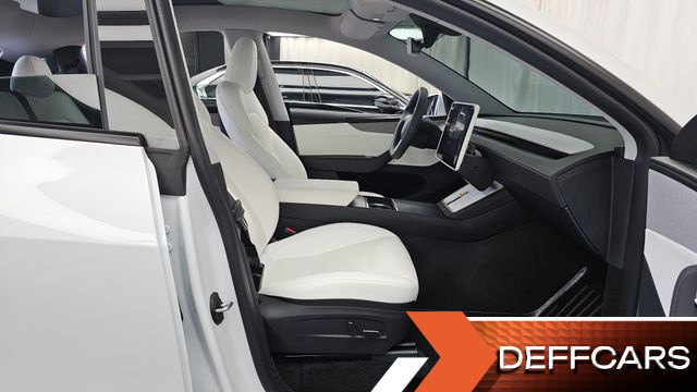 Tesla MODEL Y RWD купить на сайте DeffCars