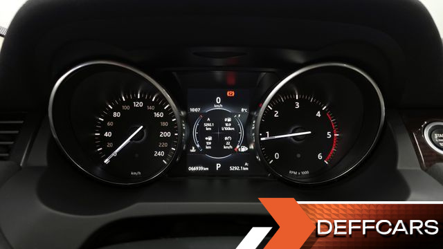 Land Rover RANGE ROVER EVOQUE 2.0 TD4 HSE купить на сайте DeffCars