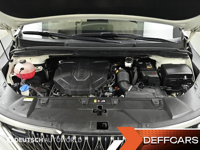 Kia CARNIVAL 9-Seater Signature купить на сайте DeffCars