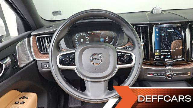 Volvo XC60 T8 Inscription купить на сайте DeffCars