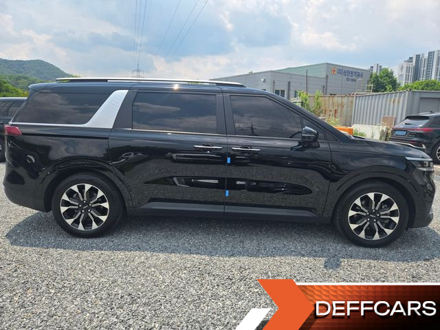 Kia CARNIVAL Gasoline 9-Seater Prestige купить на сайте DeffCars