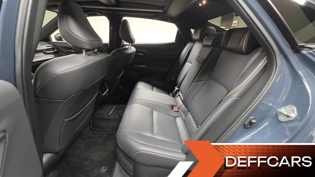 Toyota CROWN 2.5 4WD Hybrid купить на сайте DeffCars