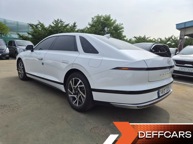 Hyundai GRANDEUR 2,5 Gasoline 2WD Premium купить на сайте DeffCars