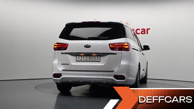 Kia CARNIVAL 9-Seater Luxury купить на сайте DeffCars