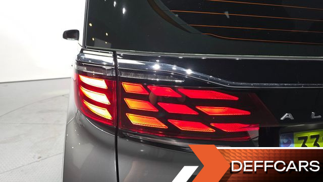 Toyota ALPHARD 2.5 HEV Executive AWD купить на сайте DeffCars