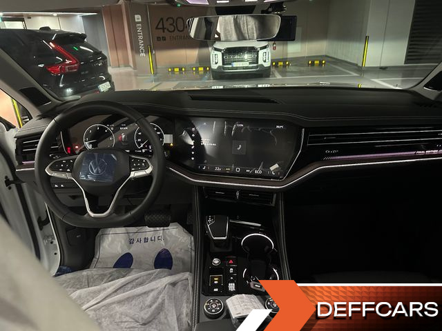 Volkswagen TOUAREG 3.0 TDI Prestige купить на сайте DeffCars