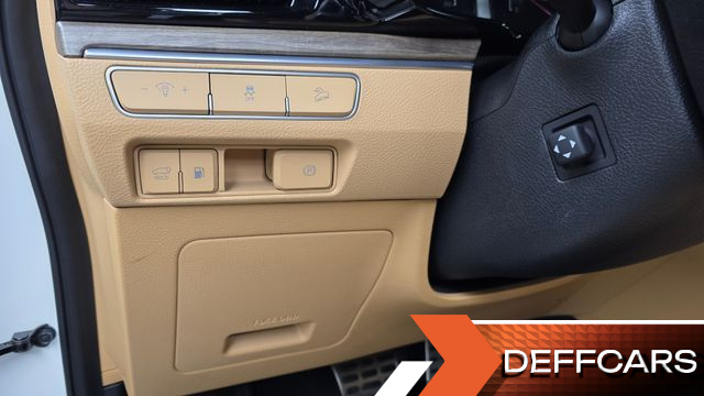 Kia MOHAVE Diesel 3.0 4WD 5-Seater Masters купить на сайте DeffCars