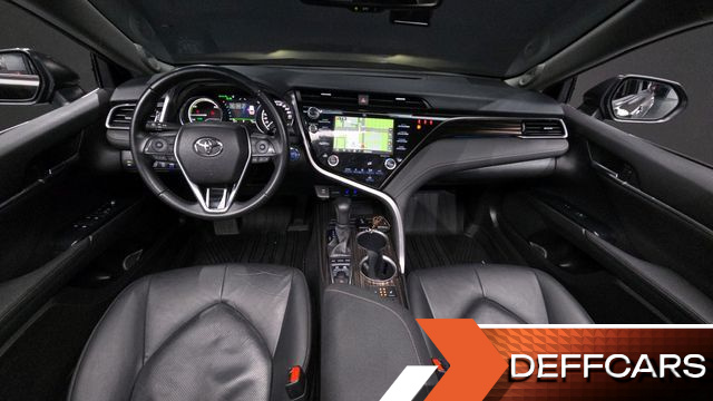 Toyota CAMRY 2.5 XLE Hybrid купить на сайте DeffCars