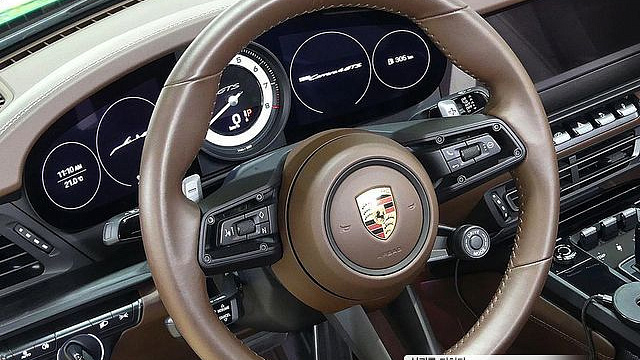 Porsche 911 Carrera 4 GTS Cabriolet купить на сайте DeffCars