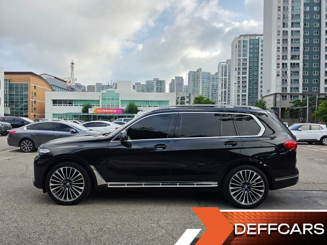 BMW X7 xDrive 40i Design Pure Excellence 7-Seater купить на сайте DeffCars