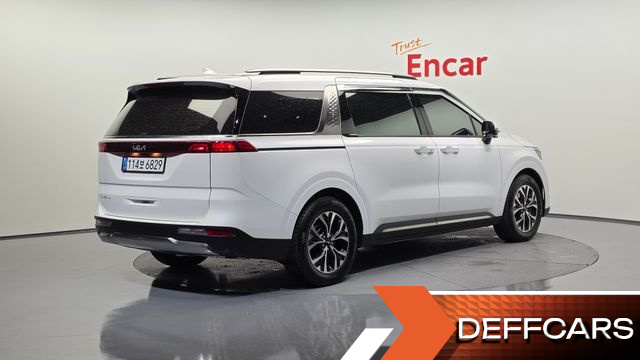 Kia CARNIVAL 9-Seater Signature купить на сайте DeffCars