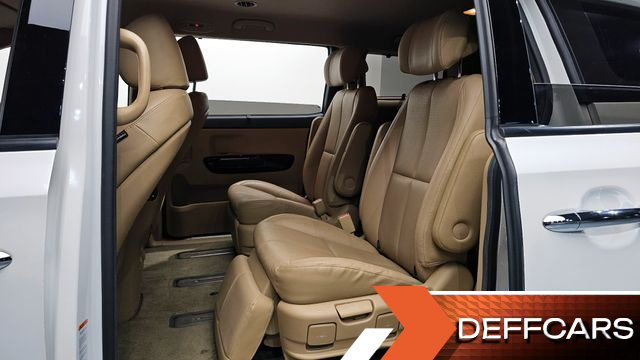 Kia CARNIVAL 7-seater Limousine President купить на сайте DeffCars