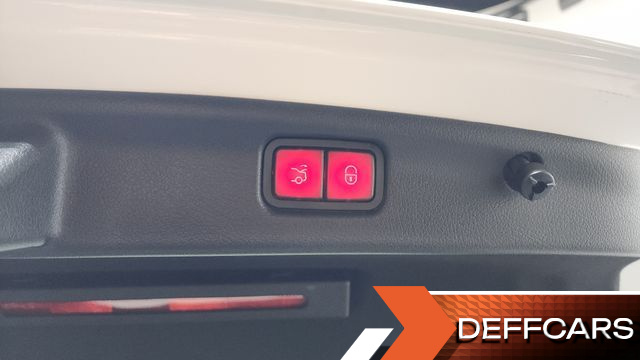 Mercedes C-CLASS C300 4MATIC Avantgarde купить на сайте DeffCars