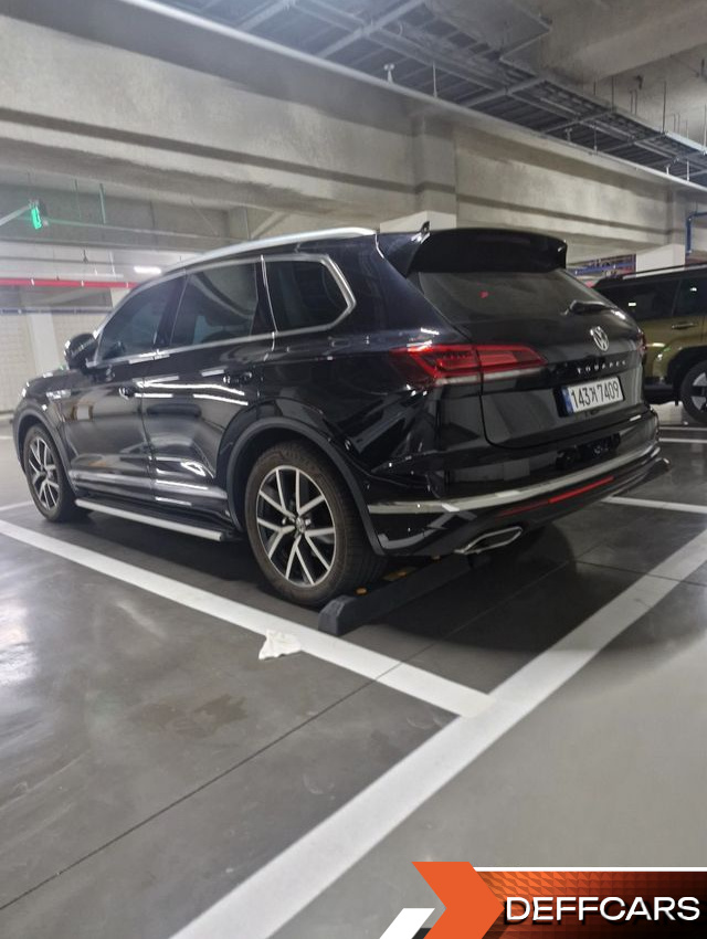Volkswagen TOUAREG 3.0 TDI Prestige купить на сайте DeffCars