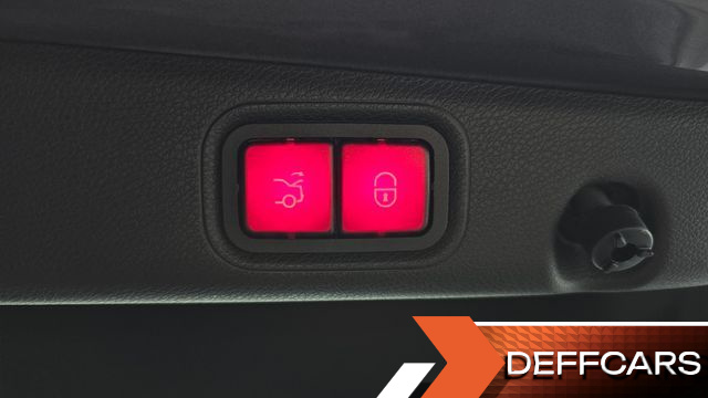 Mercedes E-CLASS E300 Exclusive купить на сайте DeffCars