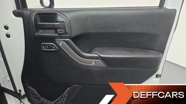 Jeep WRANGLER 3.6 Sport 2Door купить на сайте DeffCars