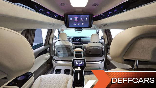 Kia CARNIVAL Gasoline 4-Seater Hi Limousine Signature купить на сайте DeffCars